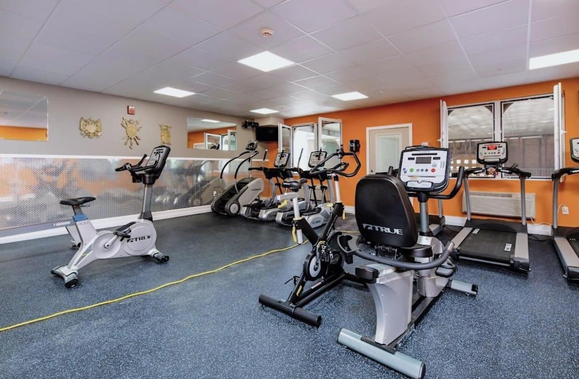 2Br Suite At The Grand Castle Pool Gym & Parking Grandville Exteriör bild