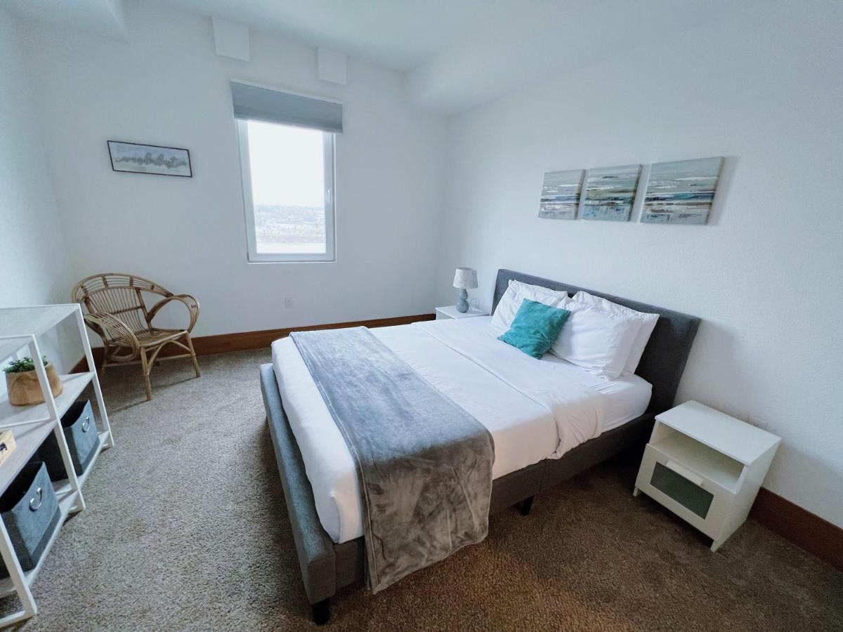 2Br Suite At The Grand Castle Pool Gym & Parking Grandville Exteriör bild