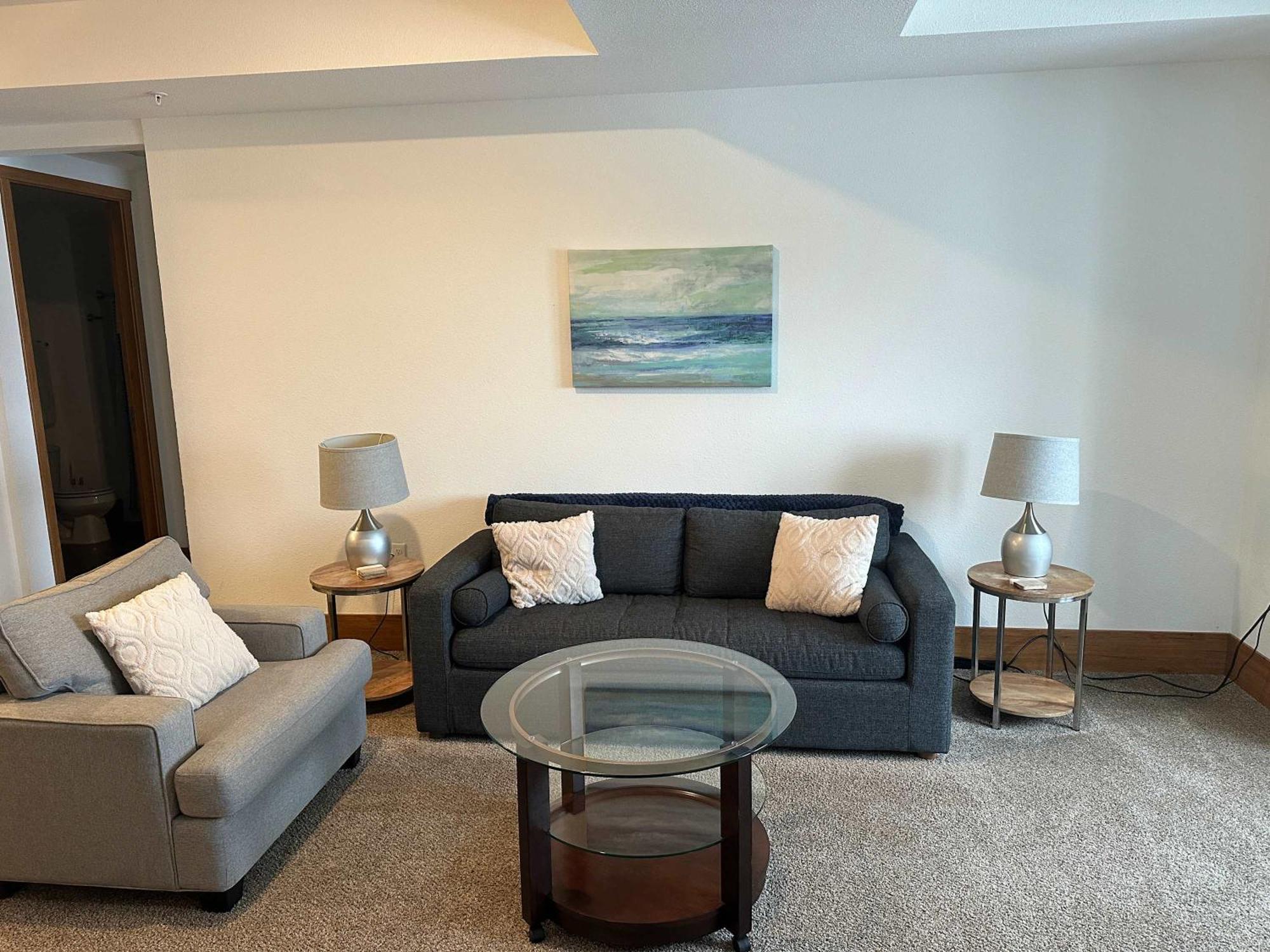 2Br Suite At The Grand Castle Pool Gym & Parking Grandville Exteriör bild