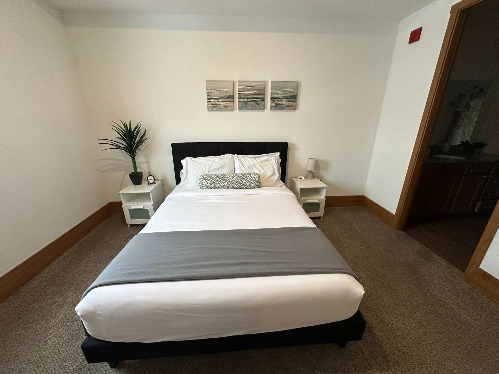 2Br Suite At The Grand Castle Pool Gym & Parking Grandville Exteriör bild